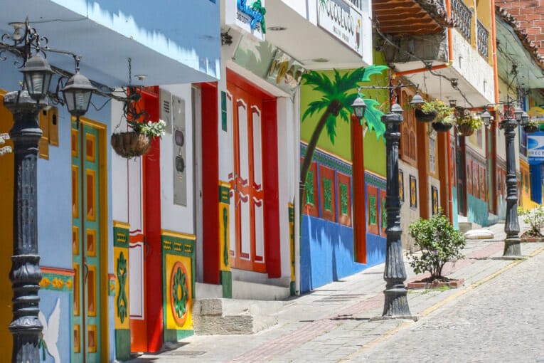 Guatape et La piedra del Peñol