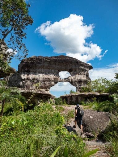 Puerta de Orion à San José del Guaviare en Colombie
