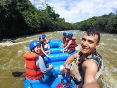 Rafting à San Gil dans le rio Suarez en Colombie