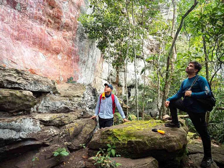 Cerro Azul, la chapelle sixtine de l’Amazonie dans le Guaviare
