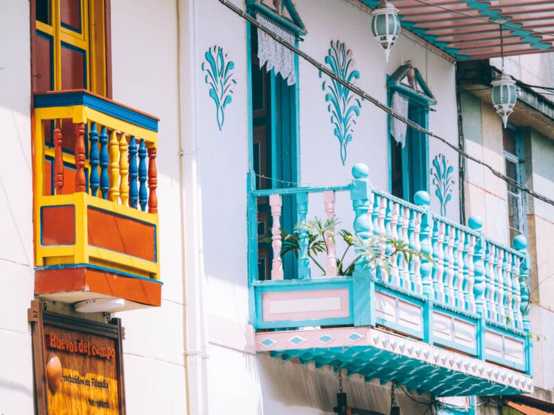 Visites francophones dans la région du café